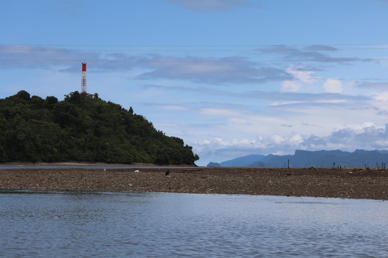 Selva y playa en Nuquí, Chocó